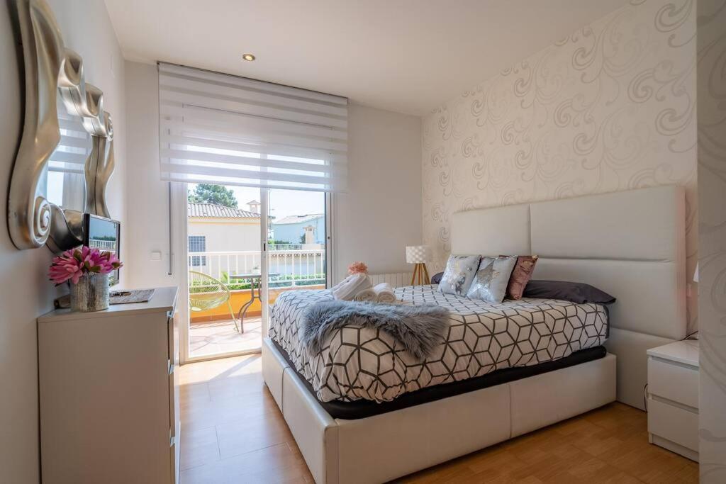 Beverly Hills Lux - Design